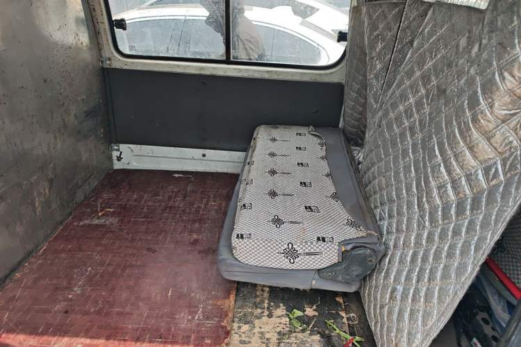 Used Jinbei Hiace 2020 2.0L Express King Series Deluxe Van High Roof China VI Standard 1TZS Left Rear Seat
