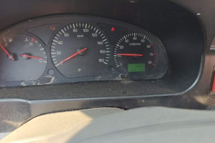 Used Jinbei Hiace  Odometer Close Up