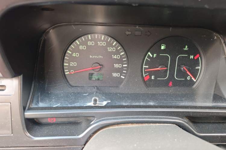 Used Jinbei Hiace 2020 2.0L Xiangyun Series Luxury Van High Roof China VI Standard Model 1TZS Odometer Close Up