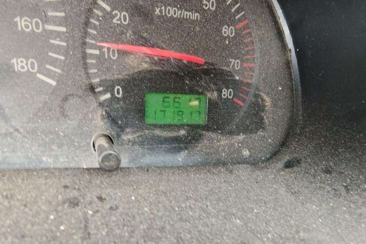 Used Jinbei Hiace 2020 2.0L Express King Series Deluxe Van High Roof China VI Standard 1TZS Odometer Close Up