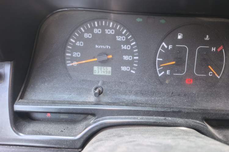 Used Jinbei Hiace 2020 2.0L Xiangyun Series Luxury Van High Roof China VI Standard Model 1TZS Odometer Close Up