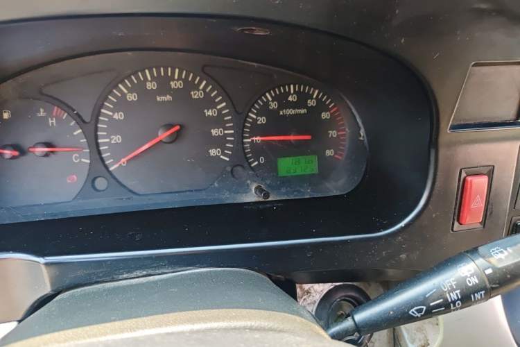Used Jinbei Hiace 2020 2.0L Express King Series Deluxe Van Standard Roof China VI Emission Standard 1TZS Odometer Close Up