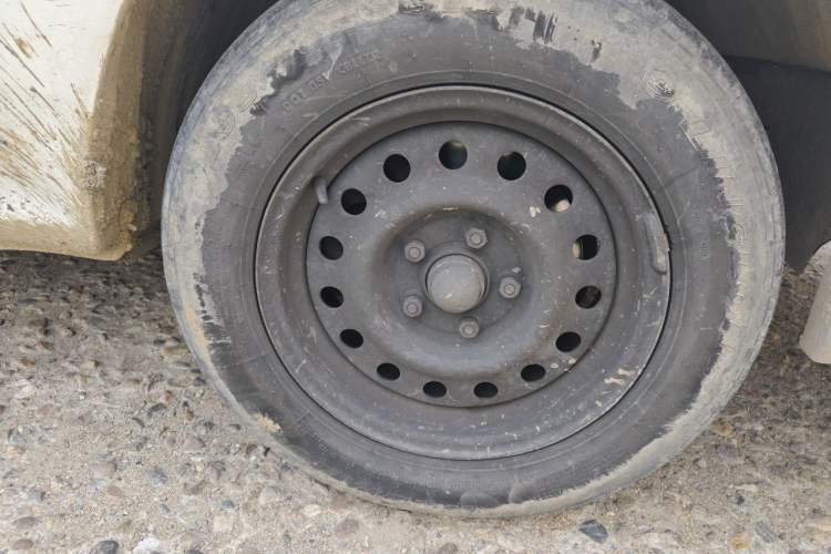 Used Jinbei Hiace  Right Front Wheel Hub