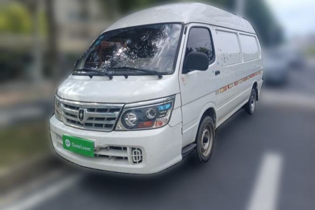 Used Jinbei Hiace 2020 2.0L Xiangyun Series Luxury Van High Roof China VI Standard Model 1TZS
