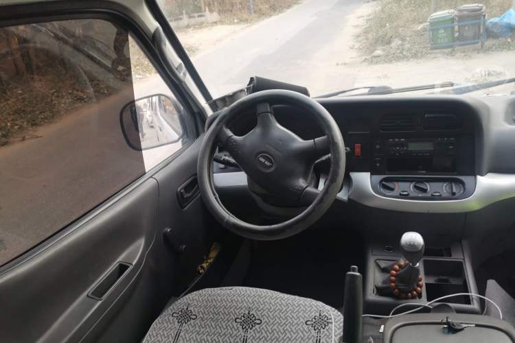 Used Jinbei Hiace 2020 2.0L Classic Luxury Version Standard Top-Emission Standard VI 1TZS Steering Wheel