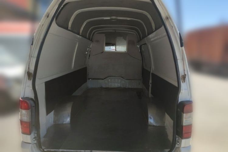 Used Jinbei Hiace 2020 2.0L Express King Series Deluxe Van High Roof China VI Standard 1TZS Trunk