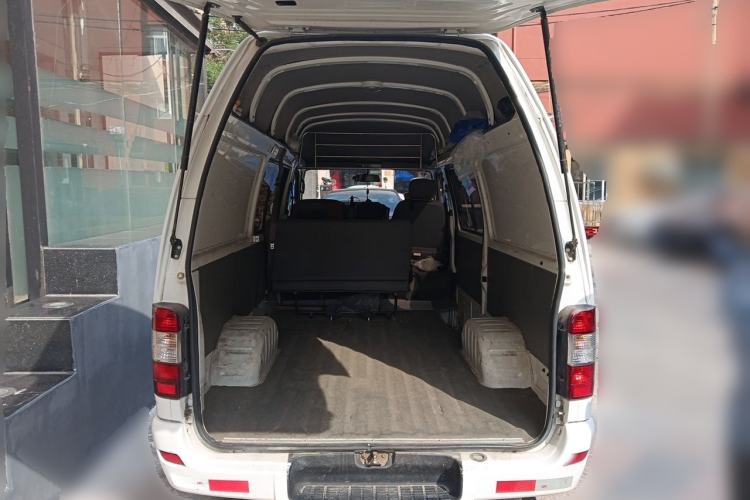 Used Jinbei Hiace 2020 2.0L Express King Series Deluxe Van Standard Roof China VI Emission Standard 1TZS Trunk