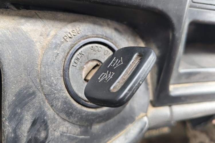 Used Jinbei Hiace 2020 2.0L Xiangyun Series Luxury Van High Roof China VI Standard Model 1TZS Vehicle Key