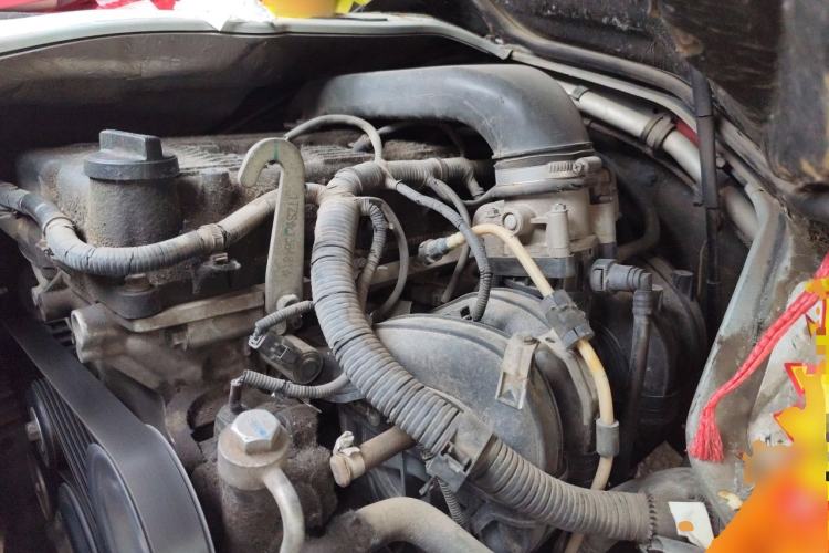 Used Jinbei Hiace  Engine Bay