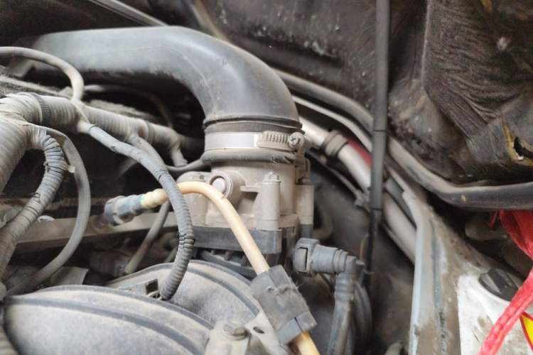Used Jinbei Hiace  Engine Bay Left