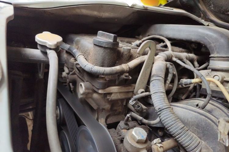 Used Jinbei Hiace  Engine Bay Right