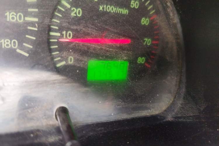 Used Jinbei Hiace  Odometer Close Up