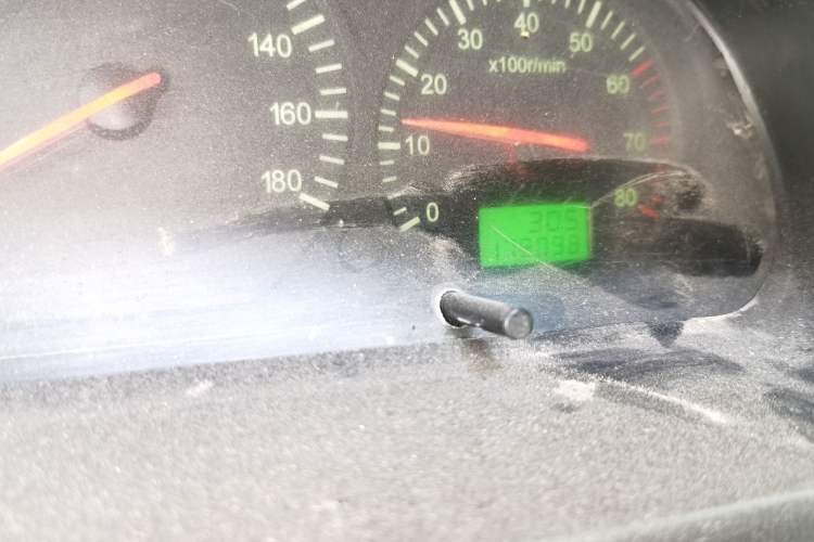 Used Jinbei Hiace  Odometer Close Up