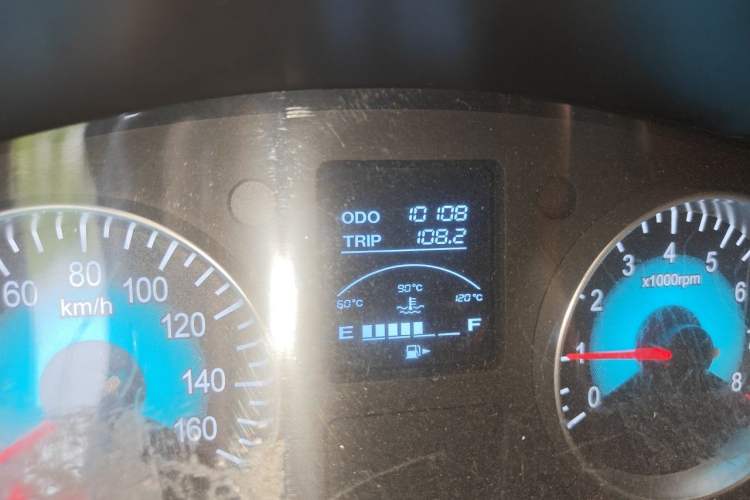 Used Jinbei Hiace  Odometer Close Up