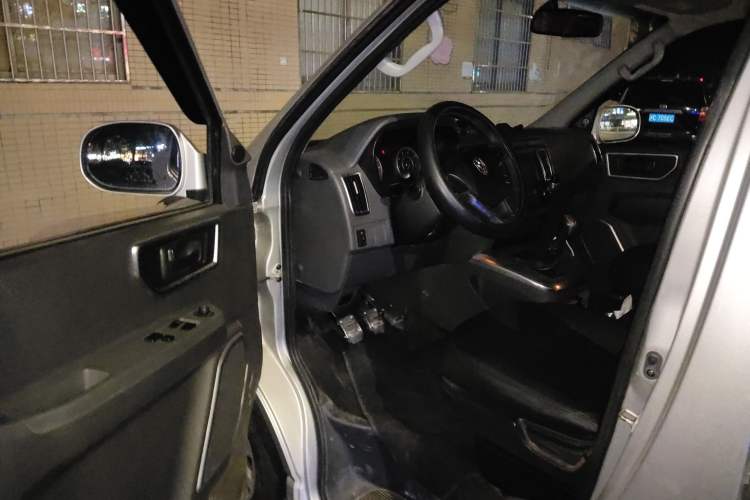 Used Jinbei Hiace King 2021 2.0L Business King Series Enjoyment Version Standard Top 9-Seater 1TZS Driver Seat