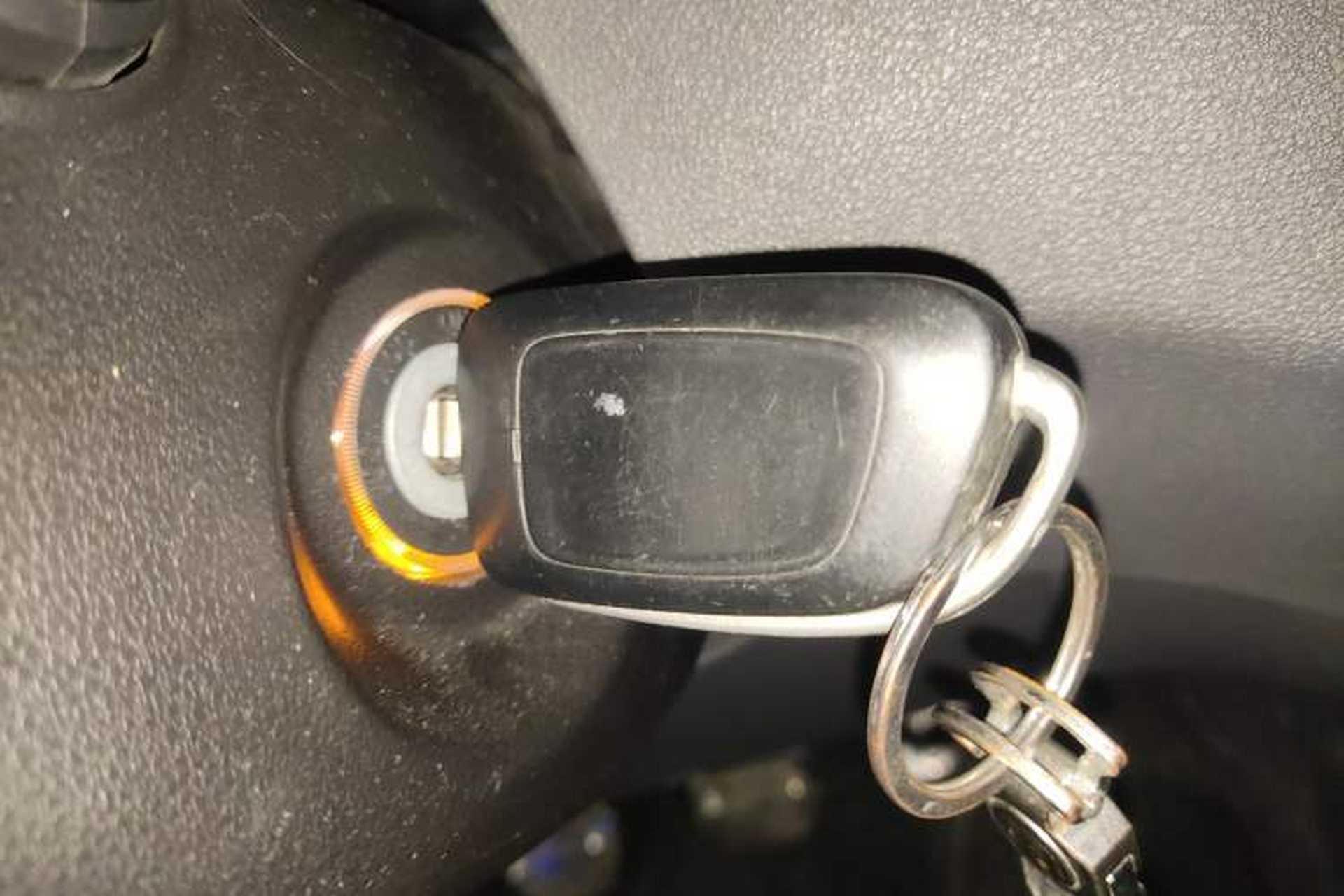 Used Jinbei Hiace King 2021 2.0L Business King Series Enjoyment Version Standard Top 9-Seater 1TZS Vehicle Key