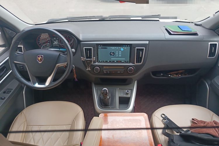 Used Jinbei Hiace King 2021 2.0L City Transport King Series Comfortable High-Roof 6-Seater 1TZS Center Console