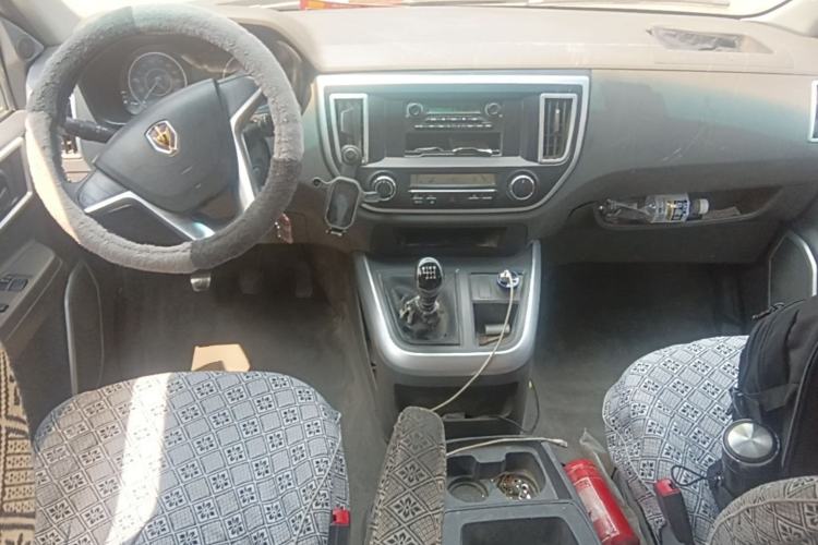 Used Jinbei Hiace King  Center Console