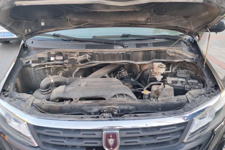 Used Jinbei Hiace King  Engine Bay