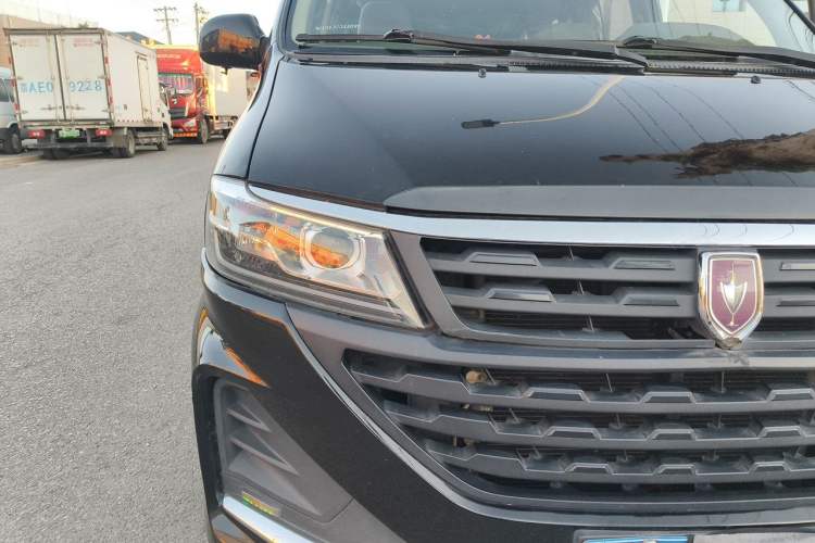 Used Jinbei Hiace King  Right Front Headlight