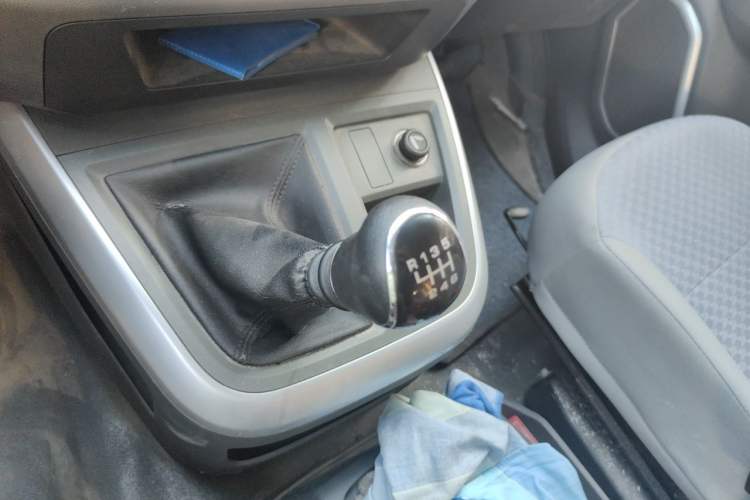 Used Jinbei Hiace King 2021 2.0L City Transport King Series Comfortable High-Roof 6-Seater 1TZS Gear Lever