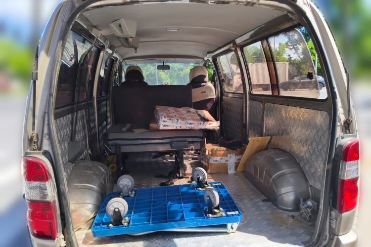 Used Jinbei Hiace King 2021 2.0L City Transport King Series Express Model Standard Top 6-Seater 1TZS Trunk
