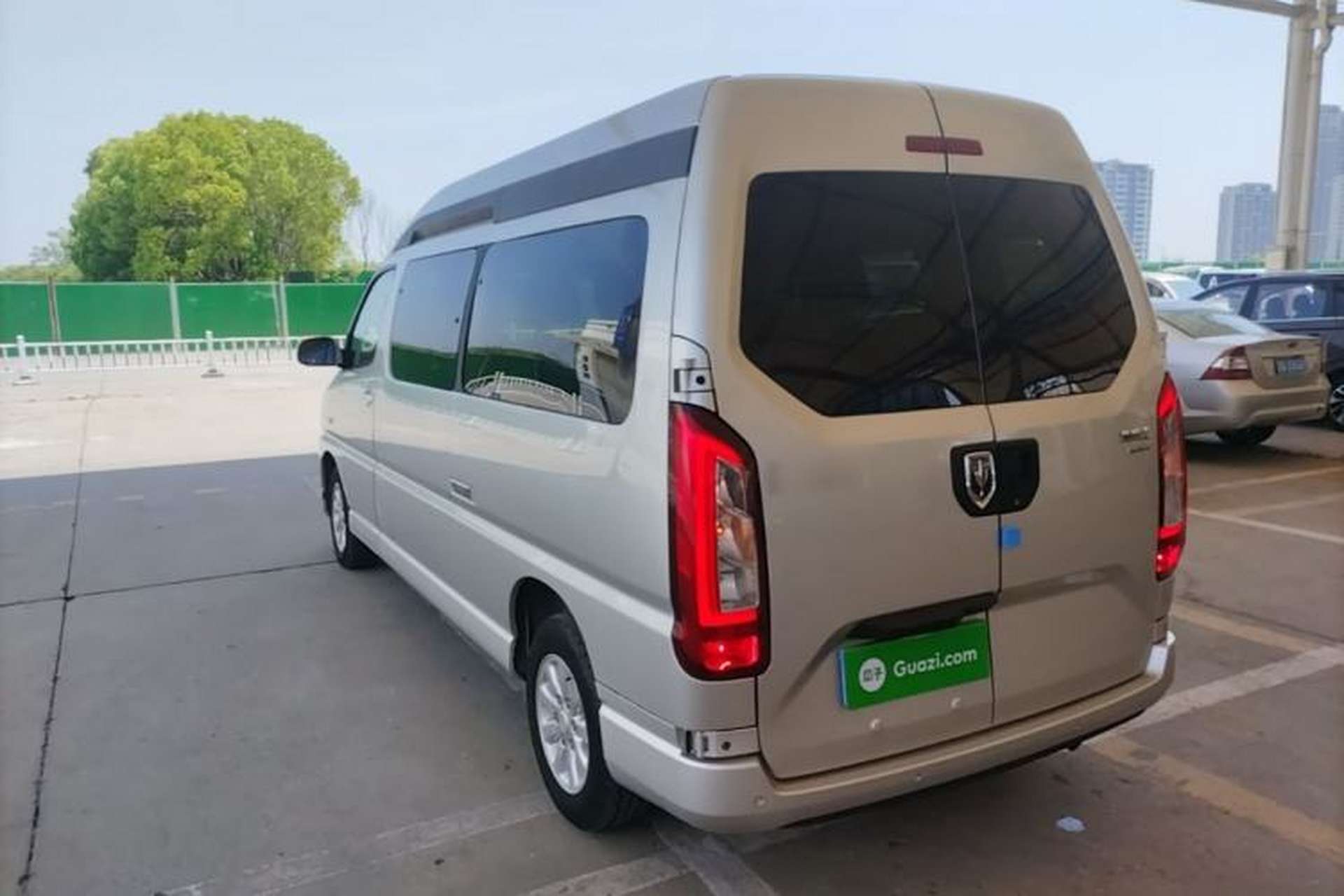 Used Jinbei Hiace King 2021 2.0L Business King Series ZhiXiang High-Roof 9-Seater 1TZS Exterior 2