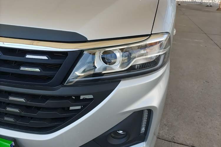 Used Jinbei Hiace King 2021 2.0L Business King Series ZhiXiang High-Roof 9-Seater 1TZS Left Front Headlight