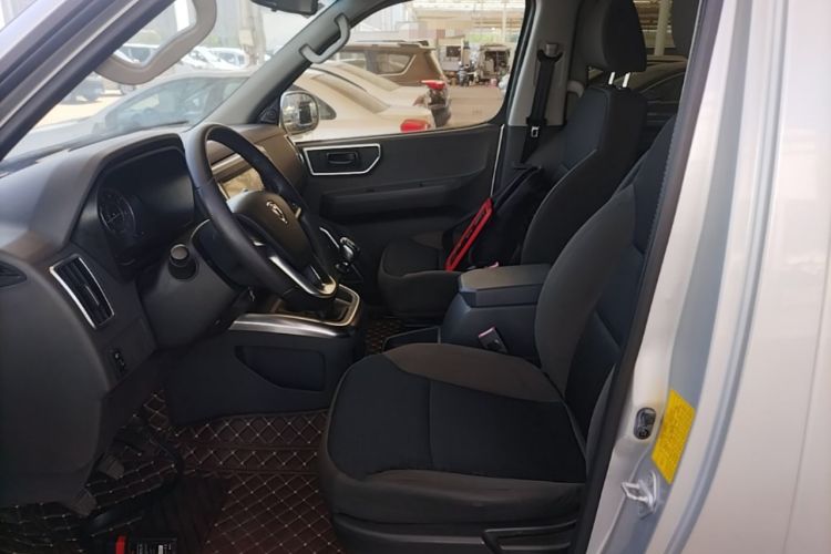 Used Jinbei Hiace King 2021 2.0L Business King Series ZhiXiang High-Roof 9-Seater 1TZS Left Front Seat