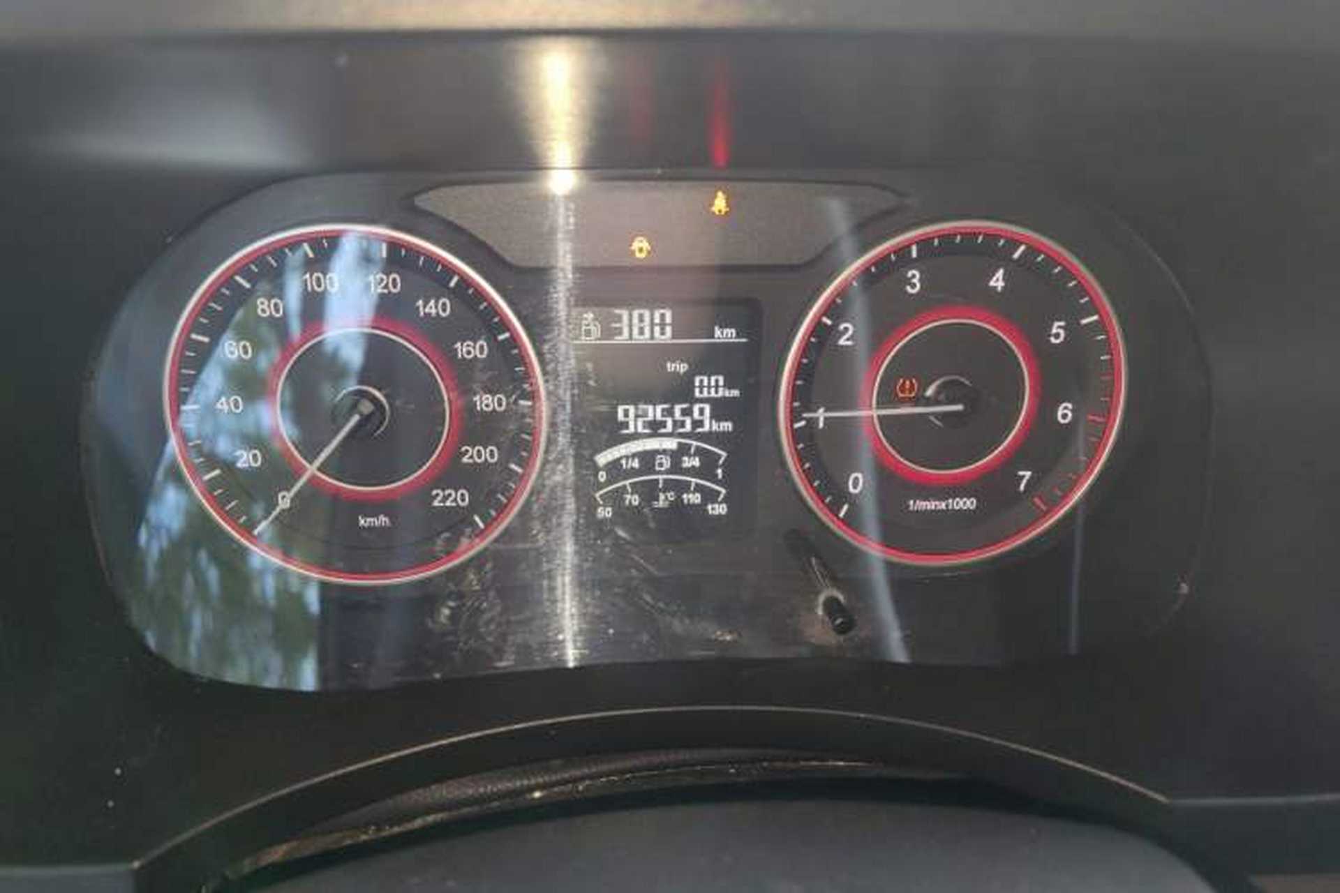 Used Jinbei Hiace King 2021 2.0L City Transport King Series Comfortable High-Roof 6-Seater 1TZS Odometer Close Up