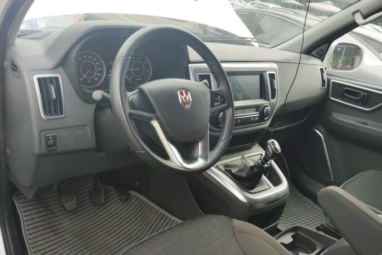 Used Jinbei Hiace King 2021 2.0L Business King Series Enjoyment Version Standard Top 7-Seater 1TZS Center Console