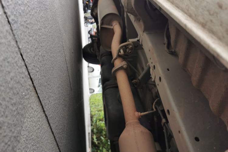 Used Jinbei Hiace King 2021 2.0L City Transport King Series Express Model Standard Top 6-Seater 1TZS Chassis Front Right