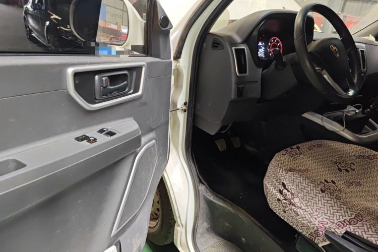 Used Jinbei Hiace King 2021 2.0L City Transport King Series Comfortable High-Roof 6-Seater 1TZS Driver Seat
