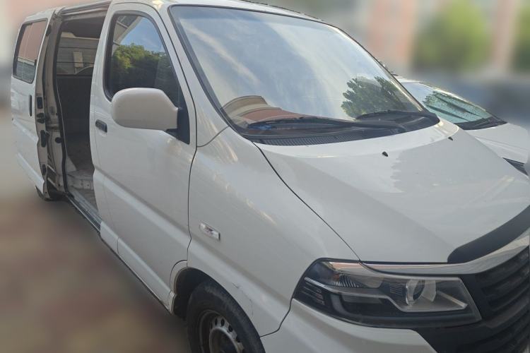 Used Jinbei Hiace King 2021 2.0L City Transport King Series Express Model Standard Top 6-Seater 1TZS Front Right 45 Deg