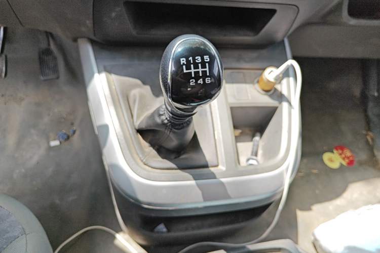 Used Jinbei Hiace King 2021 2.0L City Transport King Series Comfortable High-Roof 6-Seater 1TZS Gear Lever