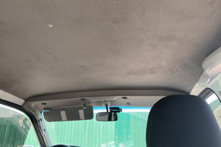 Used Jinbei Hiace King 2021 2.0L City Transport King Series Express Model Standard Top 6-Seater 1TZS Headliner