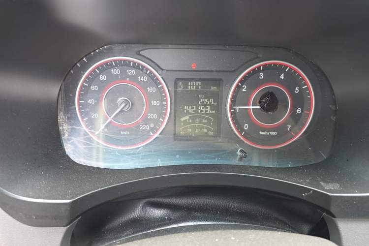 Used Jinbei Hiace King 2021 2.0L City Transport King Series Express Model Standard Top 6-Seater 1TZS Instrument Cluster
