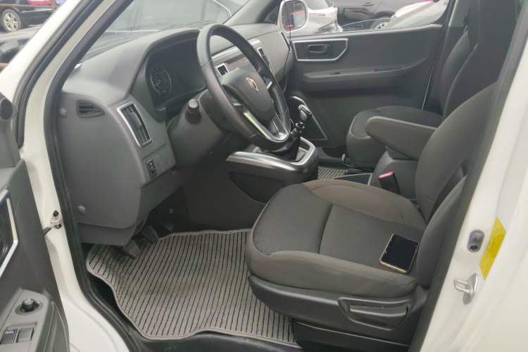 Used Jinbei Hiace King 2021 2.0L Business King Series Enjoyment Version Standard Top 7-Seater 1TZS Left Front Seat