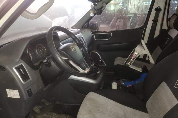 Used Jinbei Hiace King 2021 2.0L City Transport King Series Express Model Standard Top 6-Seater 1TZS Left Front Seat