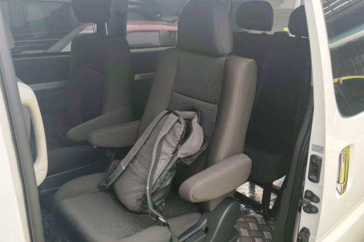 Used Jinbei Hiace King 2021 2.0L Business King Series Enjoyment Version Standard Top 7-Seater 1TZS Left Rear Seat