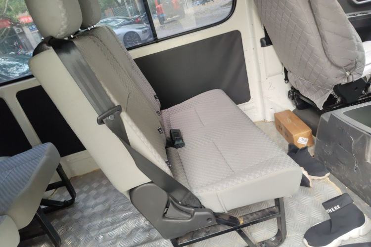 Used Jinbei Hiace King 2021 2.0L City Transport King Series Express Model Standard Top 6-Seater 1TZS Left Rear Seat
