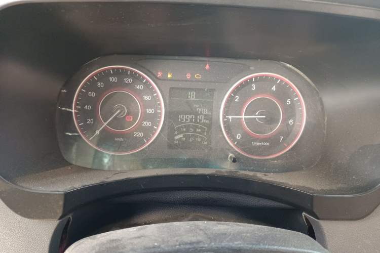 Used Jinbei Hiace King 2021 2.0L City Transport King Series Express Model Standard Top 6-Seater 1TZS Odometer Close Up