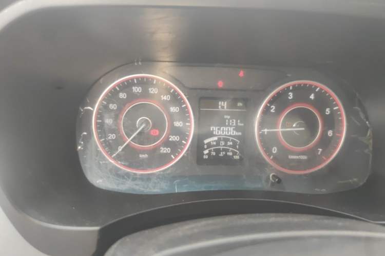 Used Jinbei Hiace King 2021 2.0L City Transport King Series Express Model Standard Top 6-Seater 1TZS Odometer Close Up