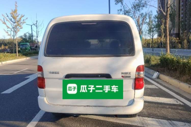 Used Jinbei Hiace King 2021 2.0L City Transport King Series Express Model Standard Top 6-Seater 1TZS Rear