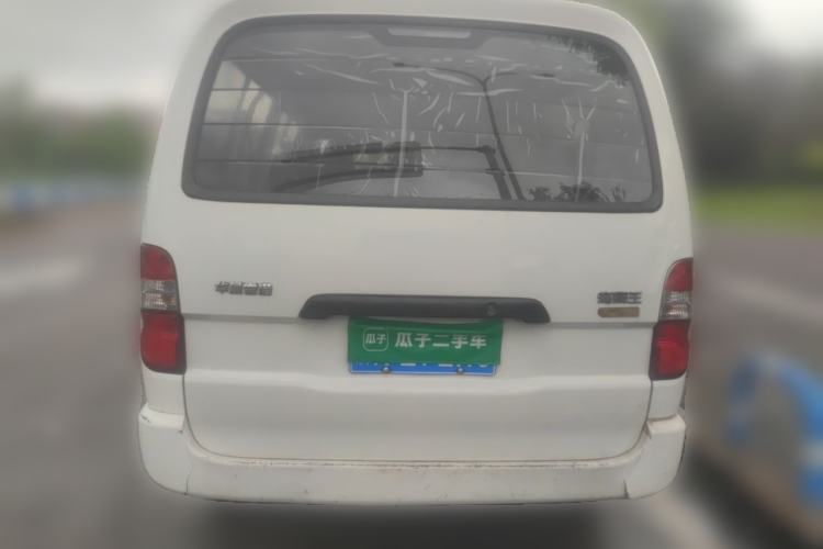Used Jinbei Hiace King 2021 2.0L City Transport King Series Express Model Standard Top 6-Seater 1TZS Rear