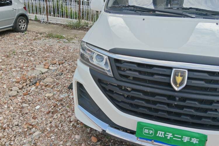 Used Jinbei Hiace King 2021 2.0L City Transport King Series Express Model Standard Top 6-Seater 1TZS Right Front Headlight