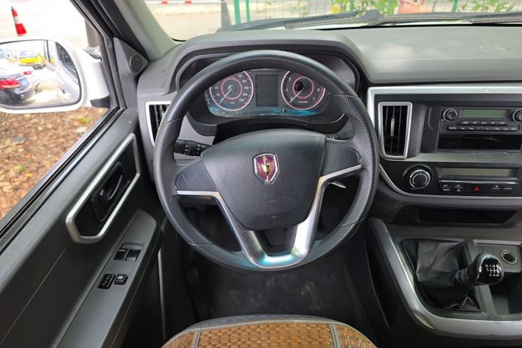 Used Jinbei Hiace King 2021 2.0L City Transport King Series Express Model Standard Top 6-Seater 1TZS Steering Wheel