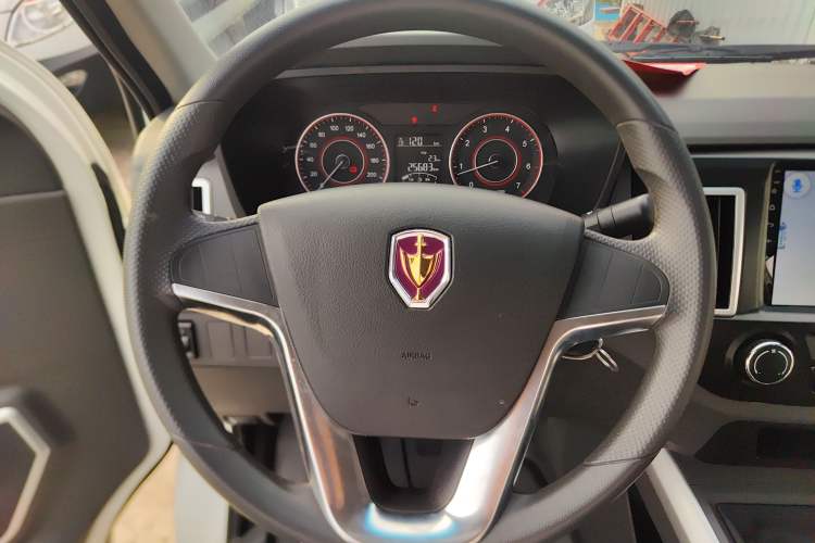 Used Jinbei Hiace King 2021 2.0L City Transport King Series Express Model Standard Top 6-Seater 1TZS Steering Wheel