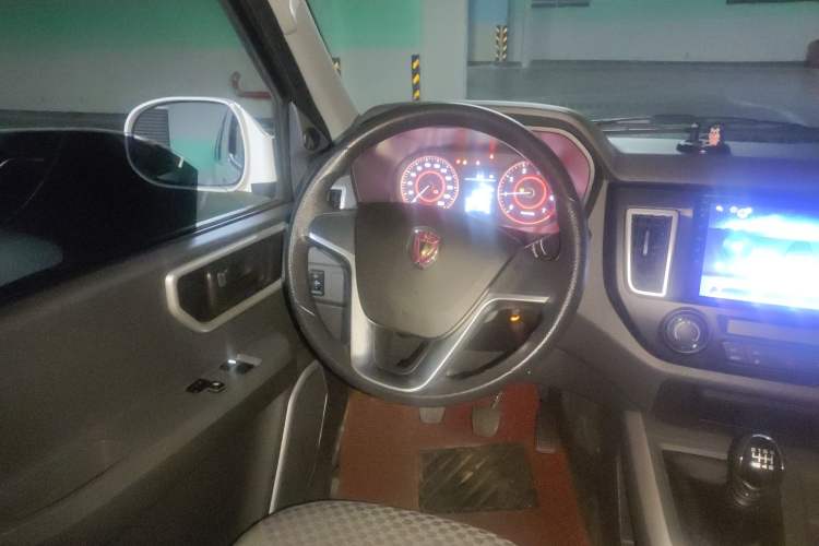 Used Jinbei Hiace King 2021 2.0L City Transport King Series Express Model Standard Top 6-Seater 1TZS Steering Wheel