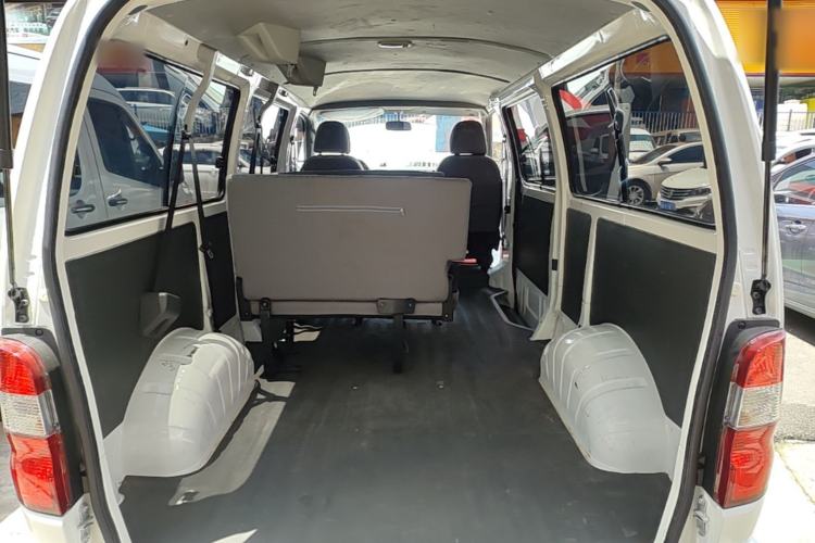Used Jinbei Hiace King 2021 2.0L City Transport King Series Express Model Standard Top 6-Seater 1TZS Trunk